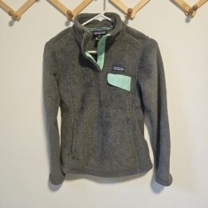Patagonia Gray Sweater with Mint Accent